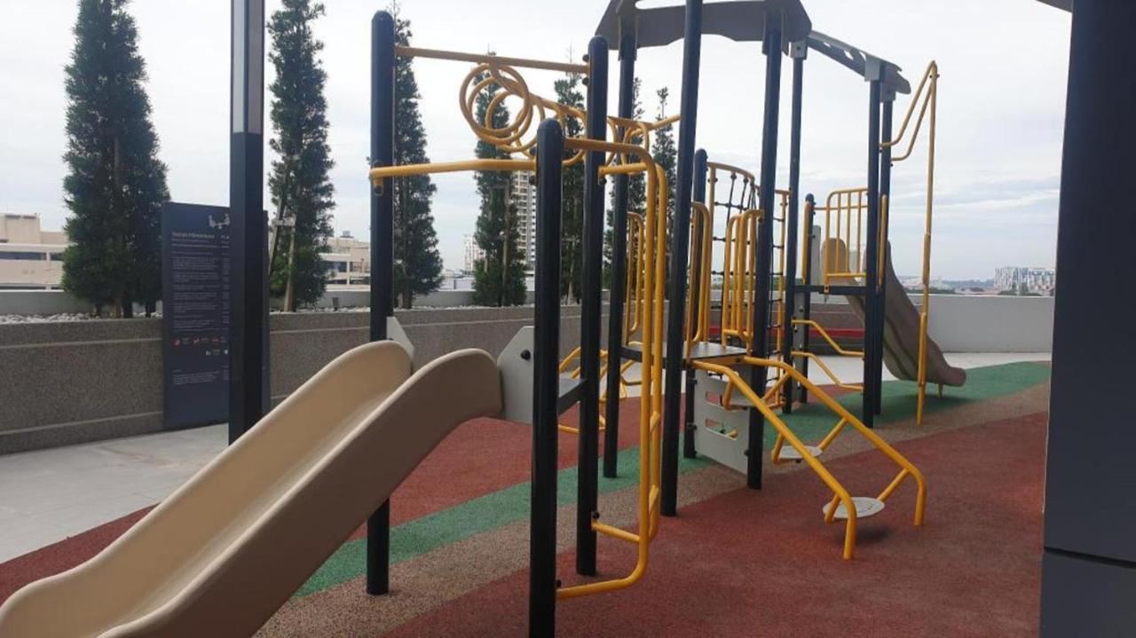 69кв.м 2, 1 баня Апартамент
 в Център на Кота Бару Екстериор снимка